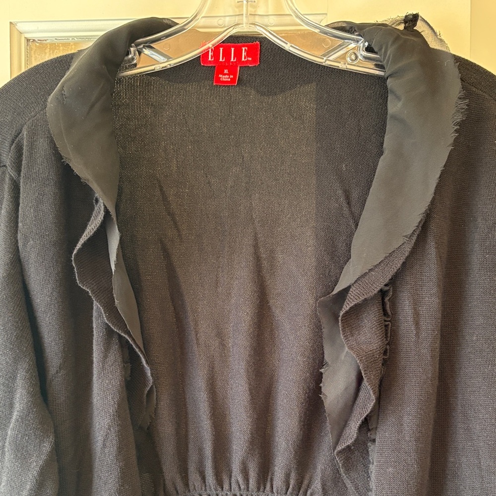 XL Elle Elegant Black Ruffled Sweater Open cardigan Excellent condition